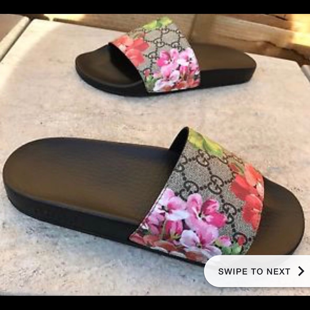 Gucci Bloom Slides